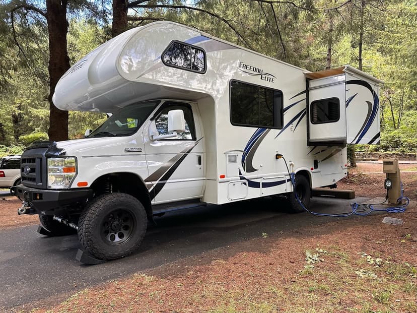 Boondock RV LLC is a Certified RVTAA Technician and a Certified NRVIA Inspector serving Redding, CA and surrounding areas within 150 miles