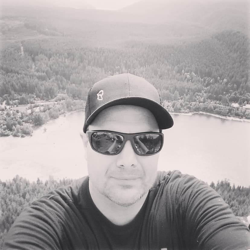 James Davis is a serving Puyallup, WA and surrounding areas within 50 miles