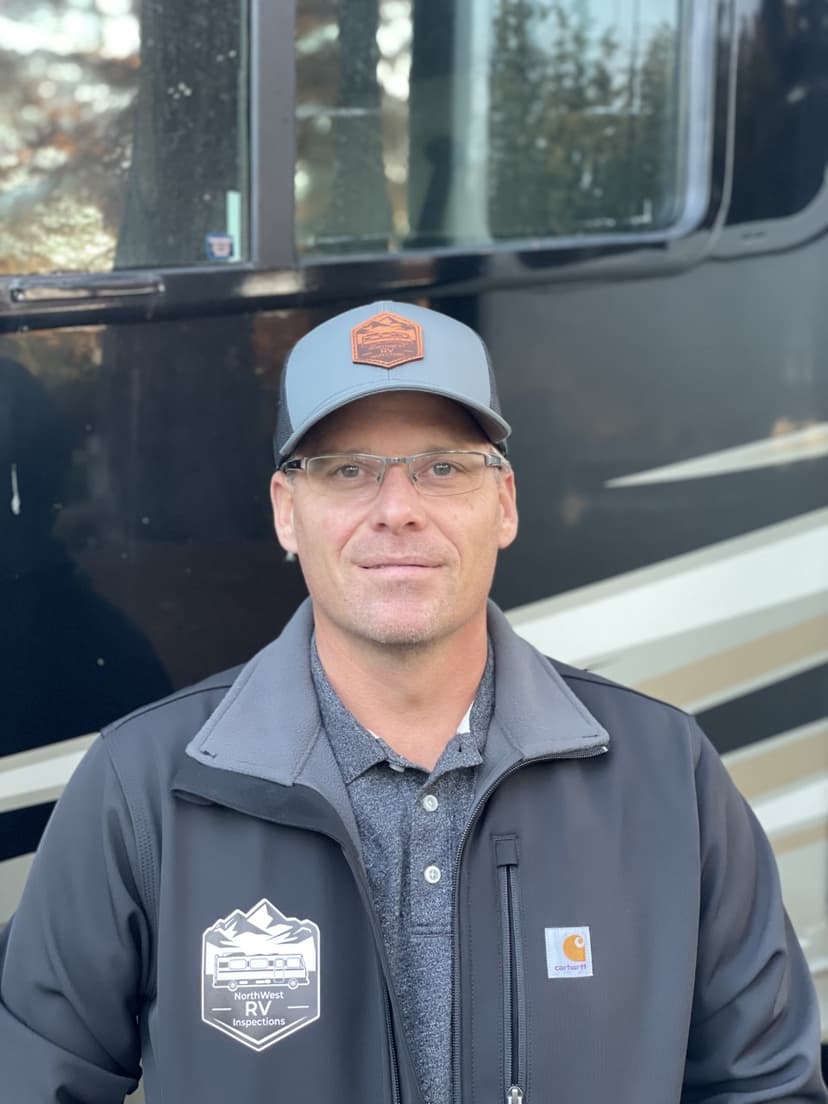 Steve Olson is a Registered RVTAA Technician and a Certified NRVIA Inspector serving Eugene, OR and surrounding areas within 75 miles