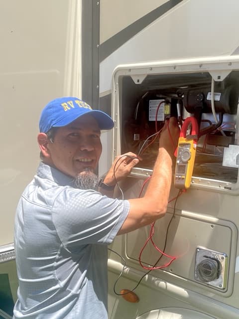 Alvin Cockrell is a Certified RVTAA Technician and a Certified NRVIA Inspector serving Sparks, NV and surrounding areas within 30 miles