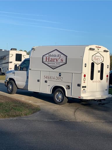 Harv's Mobile RV Services, LLC logo