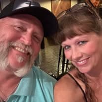 Home on the Road Ventures LLC logo