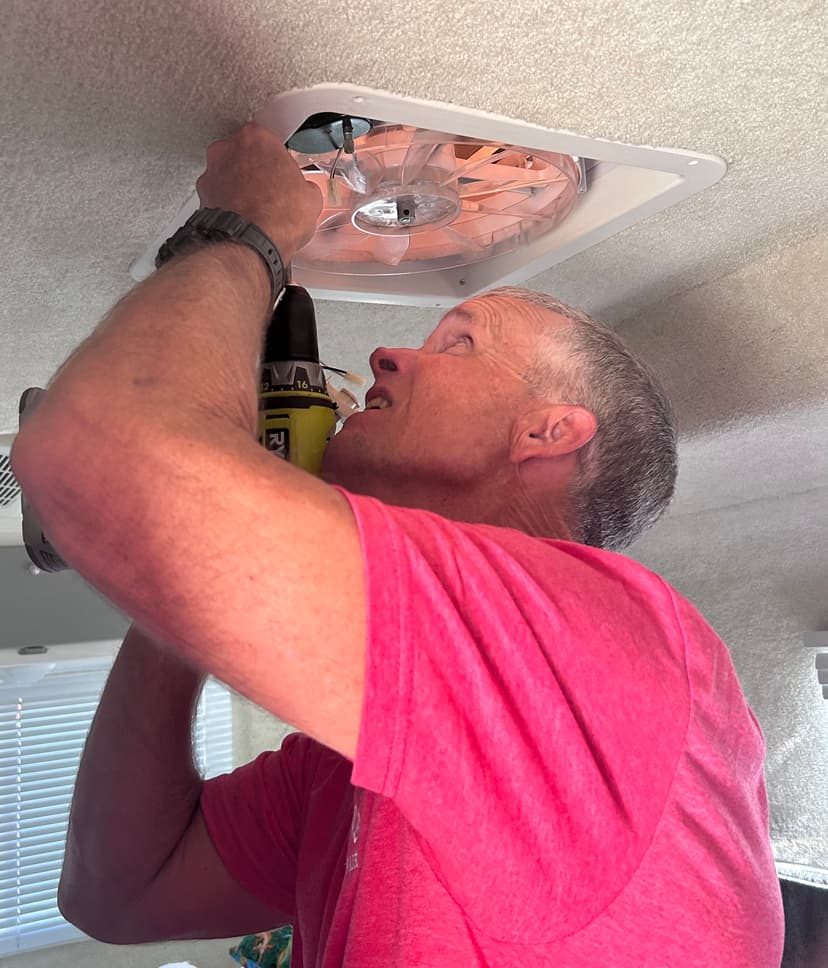 Tracy Parris is a Registered RVTAA Technician serving Saint Hedwig, TX and surrounding areas within 50 miles